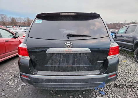 2011 Toyota Highlander Base z USA, uszkodzony, nr VIN 5TDBK3EH7BS077659